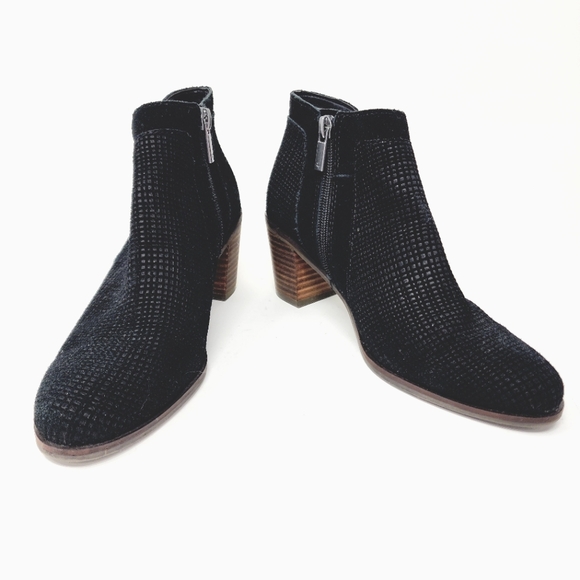 Lucky Brand ponic ankle booties black textured suede leather womens 6.5 - Picture 1 of 16
